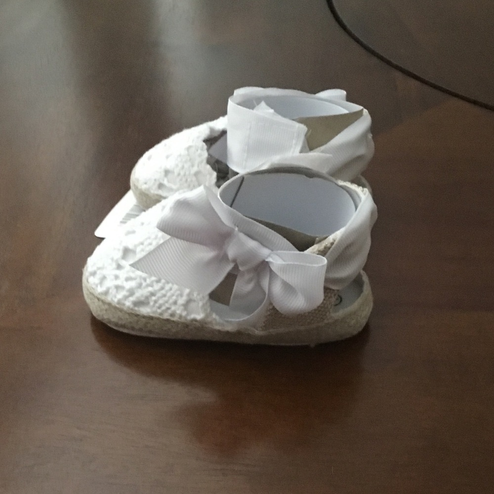 NWT boutique crochet sandals! 6-12 months